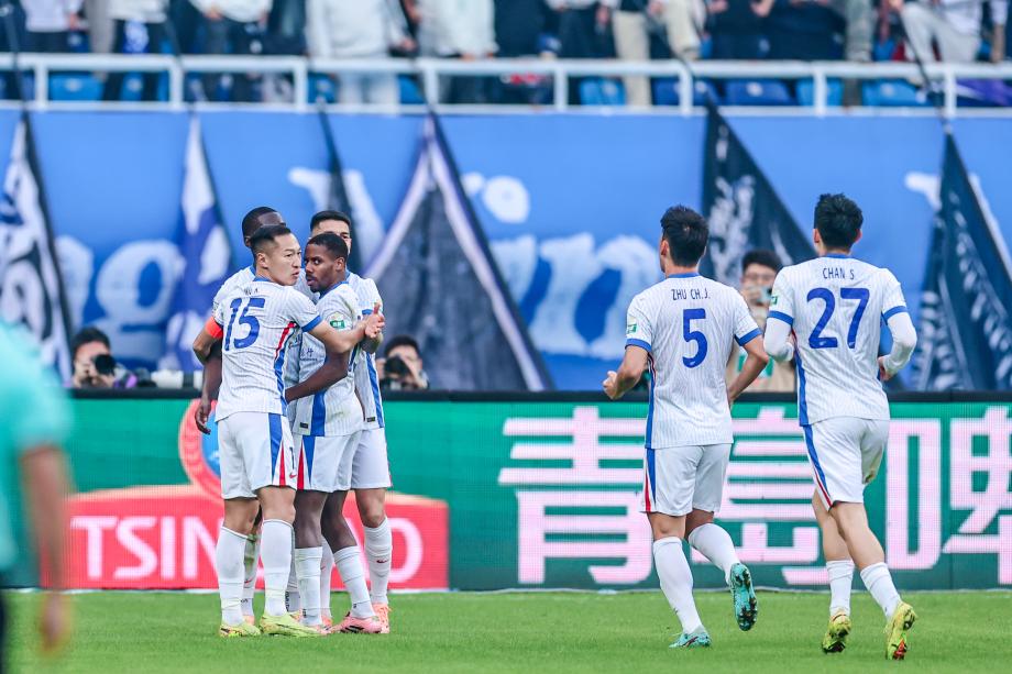 中超-客场击败天津津门虎 上海申花拿到联赛亚军